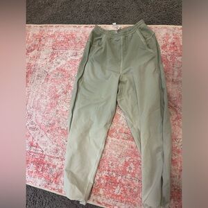 Lululemon ombré green joggers